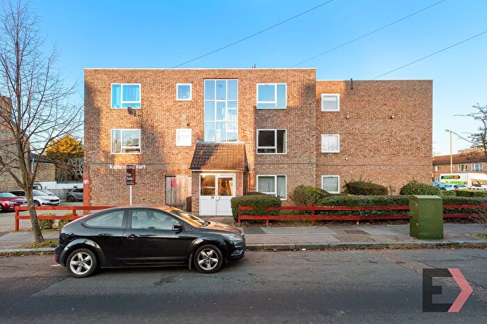 2 Bedroom Flat For Sale In Stodart Road, Stodart Road, SE20