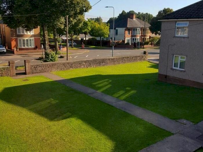 2 Bedroom Flat To Rent In Heathwood Court, Heath, Cardiff, CF14