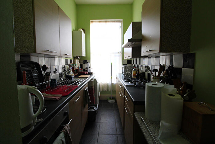 1 Bedroom Flat For Sale In Boulevard, Hull, HU3