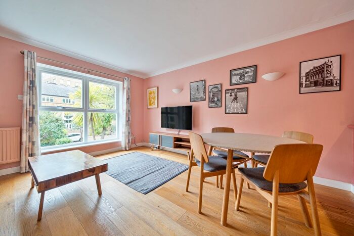 3 Bedroom Terraced House To Rent In Queen Elizabeth Street, Shad Thames, SE1