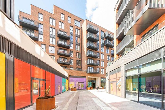 2 Bedroom Flat To Rent In Filmworks Walk, Ealing, W5