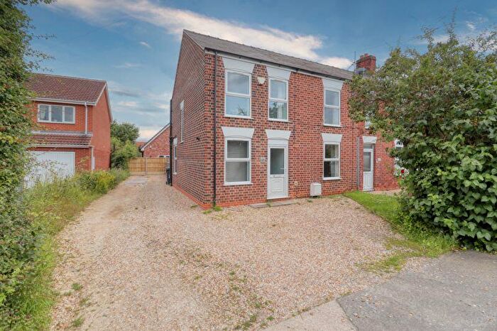 3 Bedroom Semi-Detached House For Sale In Saxilby Road, Lincoln, LN1