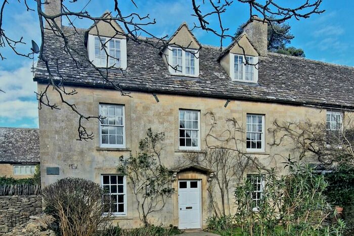 4 Bedroom Semi-Detached House To Rent In Kelmscott Road, Lechlade, GL7