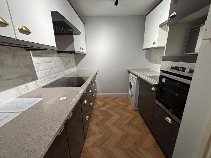 3 Bedroom Flat To Rent In The Deansgate, Whiteoak Road, M14