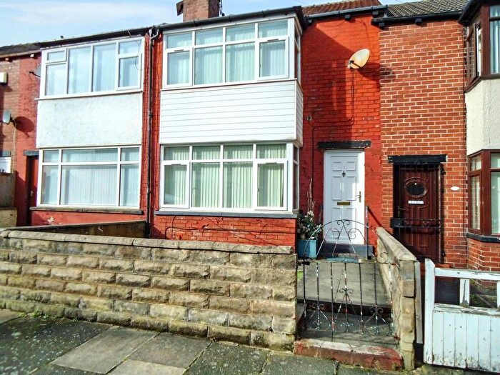 3 Bedroom Terraced House For Sale In Longroyd Street North, Leeds, LS11