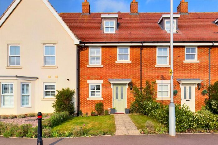 3 Bedroom Terraced House For Sale In Tallis Lane, Biggleswade, Bedfordshire, SG18