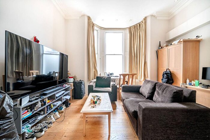 1 Bedroom Flat To Rent In Gloucester Road, South Kensington, London, SW7