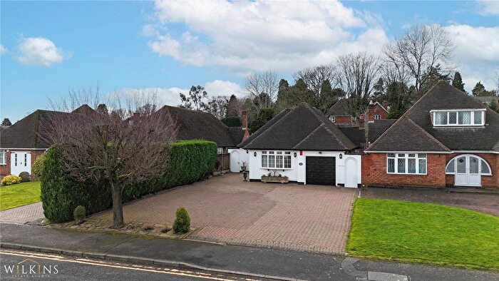 4 Bedroom Bungalow For Sale In Irnham Road, Sutton Coldfield, West Midlands, B74