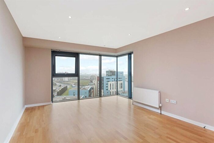 2 Bedroom Flat For Sale In Meadowside Quay Square, Glasgow Harbour, Glasgow, G11