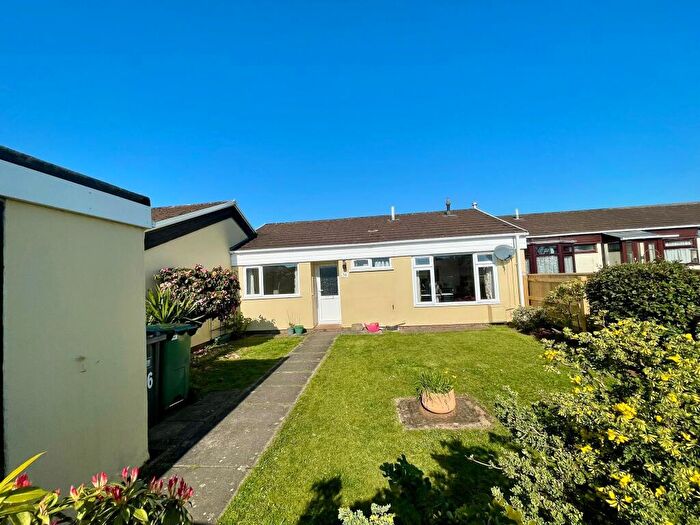 2 Bedroom Bungalow For Sale In Elm Close, Broadclyst, Exeter, EX5