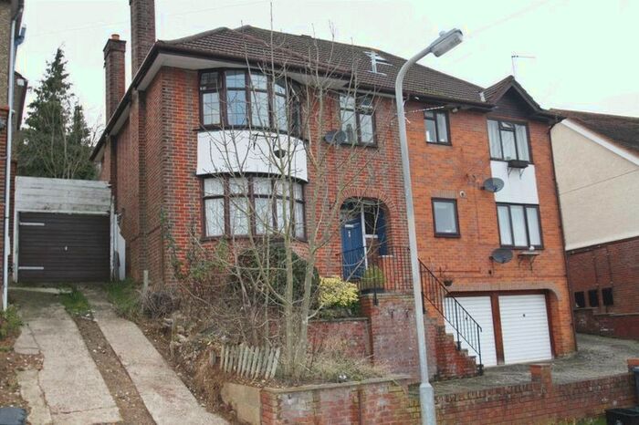1 Bedroom Flat To Rent In Whitelands Road, High Wycombe, HP12