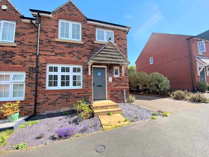 3 Bedroom Semi-Detached House To Rent In Ashford Way, Church Gresley, Swadlincote, DE11