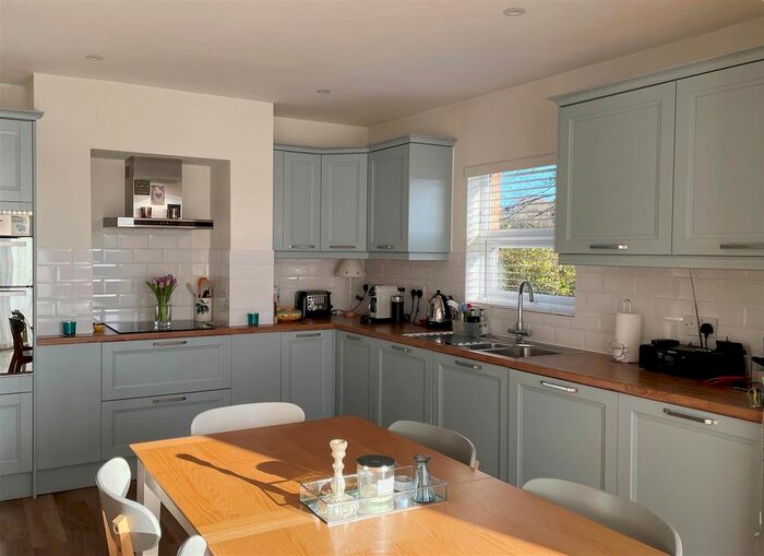 2 Bedroom Semi-Detached House For Sale In Claygate Lane, Shipbourne, Tonbridge, TN11