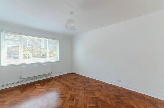 2 Bedroom Flat To Rent In St Anthony's Court, Nightingale Triangle, London, SW12