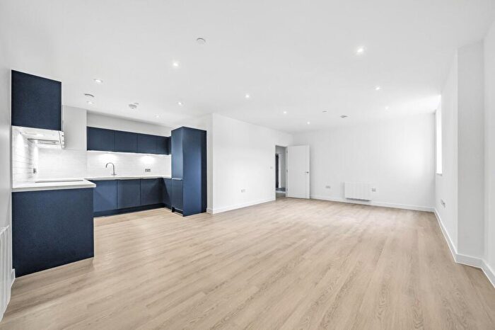 2 Bedroom Apartment To Rent In Beckenham Road, Beckenham, BR3