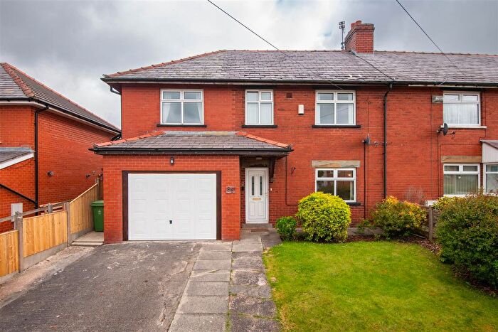 4 Bedroom End Terrace House For Sale In Hill Lane, Blackrod, Bolton, BL6
