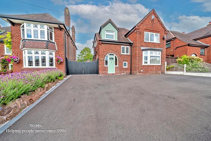 3 Bedroom Detached House For Sale In Gorsey Lane, Cannock, WS11