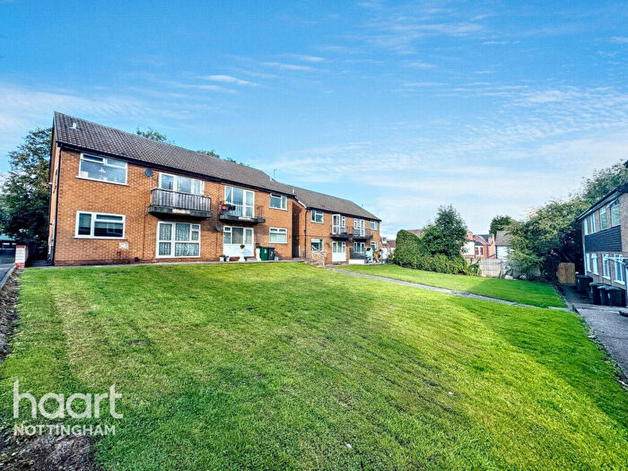 2 Bedroom Maisonette For Sale In Ash Court, Nottingham, NG4