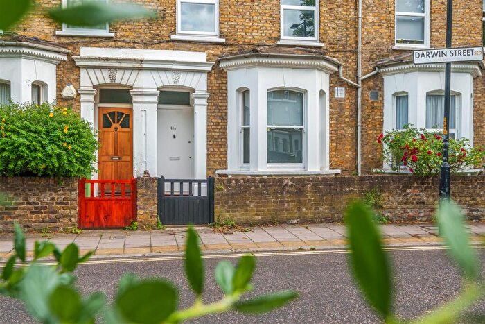1 Bedroom House To Rent In Darwin Street, Elephant Castle, SE17