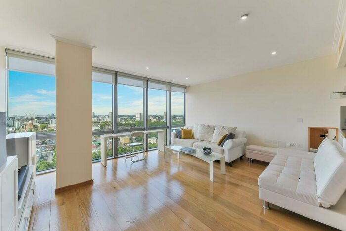 1 Bedroom Apartment To Rent In West India Quay, Hertsmere Road, Canary Wharf, London, E14