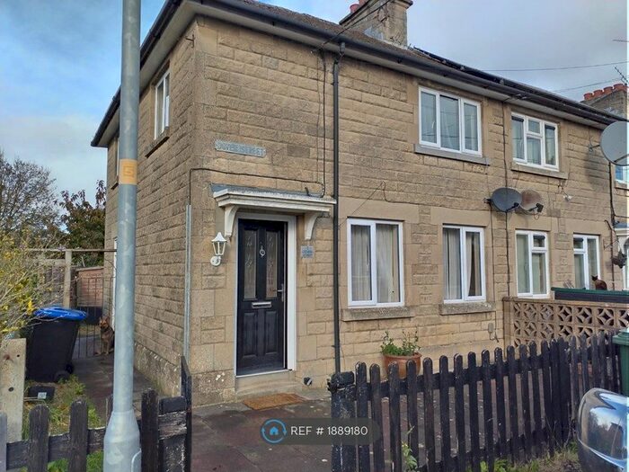 3 Bedroom Semi-Detached House To Rent In Dover Street, Chippenham, SN14