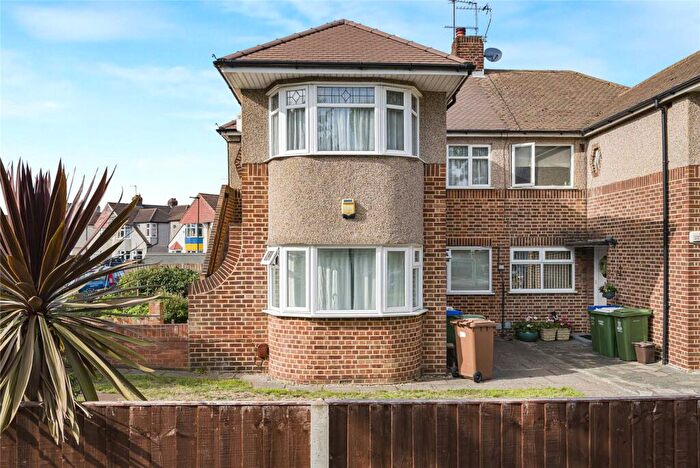 2 Bedroom Maisonette For Sale In Welling Way, Welling, Kent, DA16