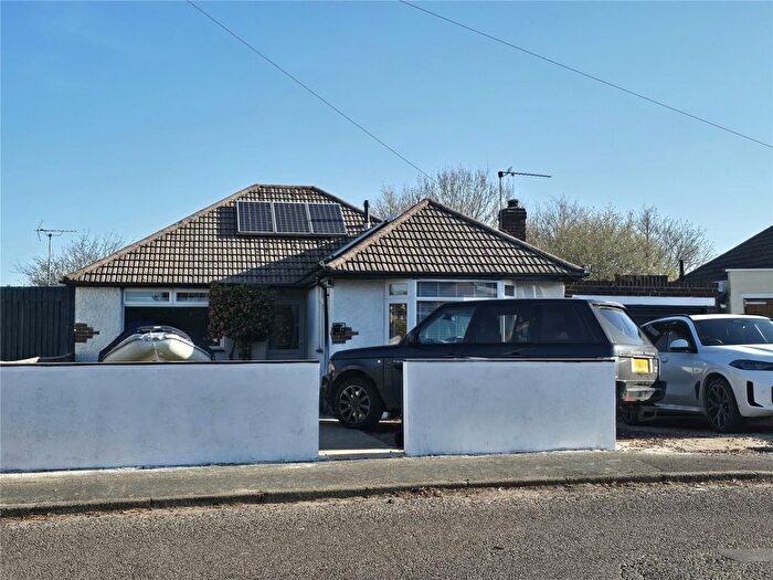 3 Bedroom Bungalow For Sale In Anchor Road, Bear Cross, Bournemouth, Dorset, BH11