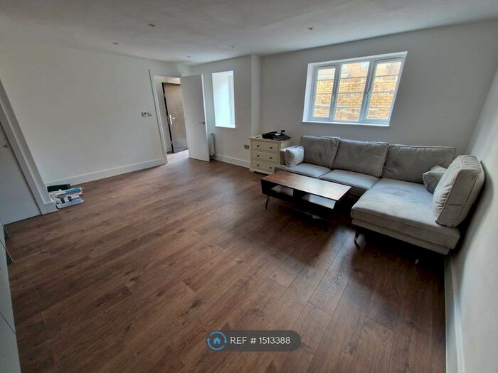 2 Bedroom Terraced House To Rent In Hemans Street, London, SW8