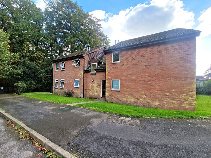 Studio To Rent In Woolwich Close, Bursledon, SO31