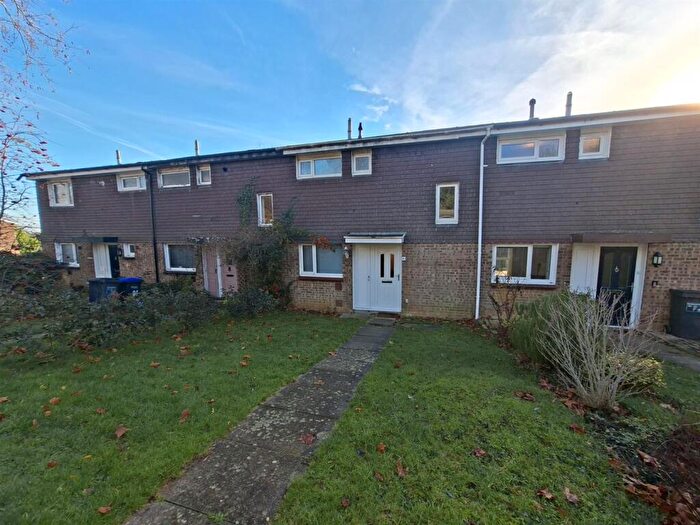2 Bedroom Terraced House For Sale In Drywell Court, Standens Barn, Northampton, NN3