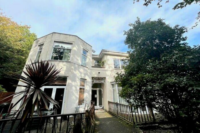 2 Bedroom Flat To Rent In Addiscombe, Bournemouth, BH2