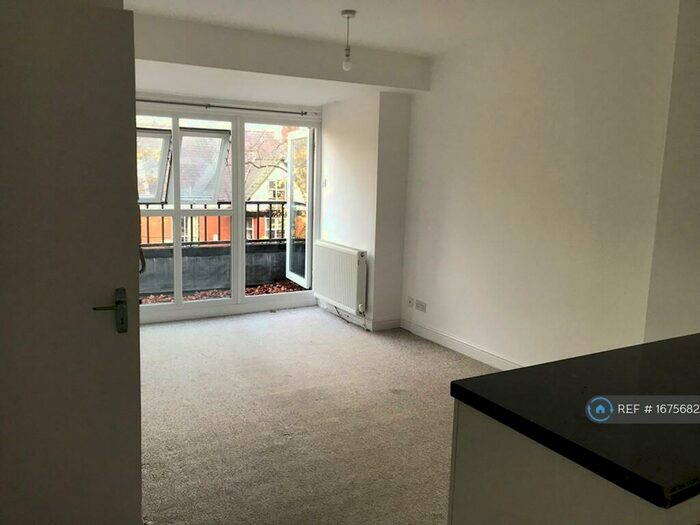1 Bedroom Flat To Rent In Didsbury, Manchester, M20