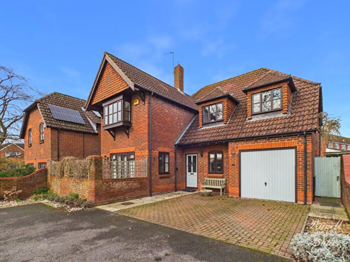 4 Bedroom Detached House To Rent In Bevan Court, Winslow, MK18