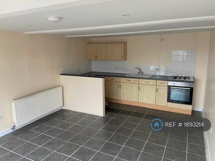 1 Bedroom Flat To Rent In Station Road, Cardigan, SA43