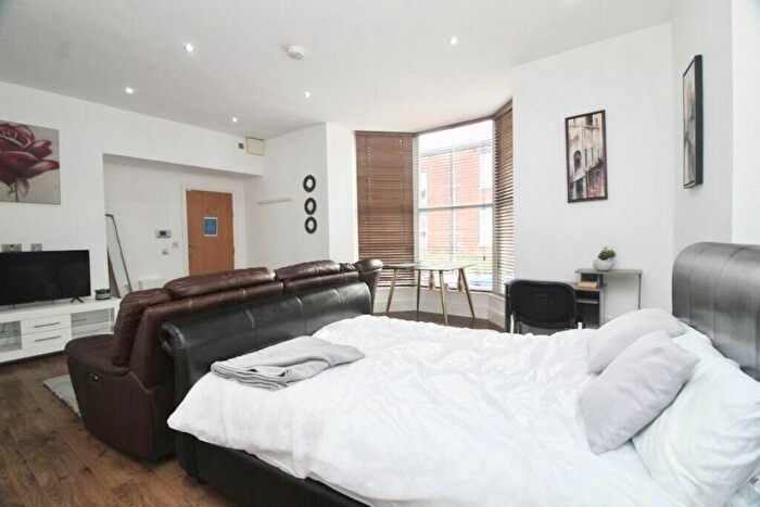 Apartment To Rent In Brunswick Street, Sheffield, S10