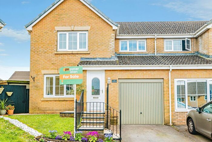4 Bedroom Semi-Detached House For Sale In Clos Tyn Y Coed, Sarn, Bridgend, CF32