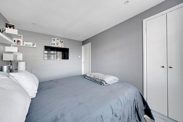 1 Bedroom Flat For Sale In Blaydon Close, Northumberland Park, London, N17