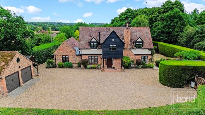 4 Bedroom Detached House For Sale In Woodhill Road, Danbury, Chelmsford, CM3