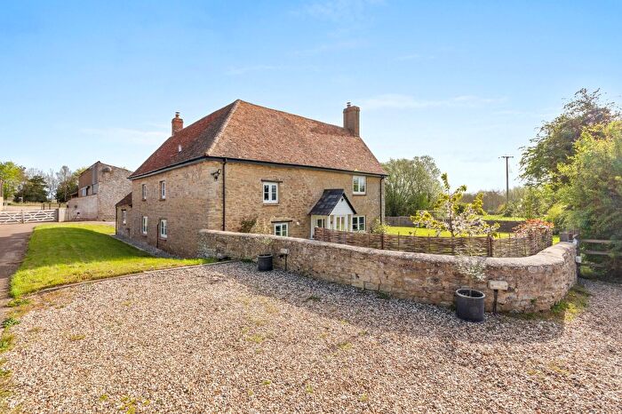 4 Bedroom Property To Rent In Peggs Farm Road, Great Haseley, OX44