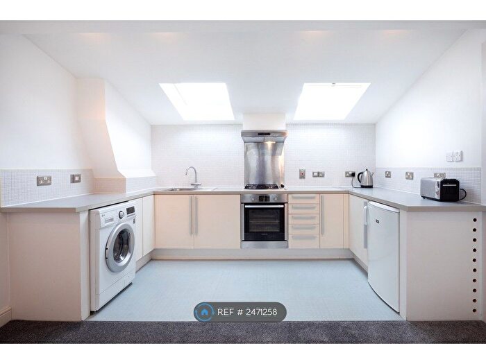 1 Bedroom Flat To Rent In Shooters Hill, London, SE18