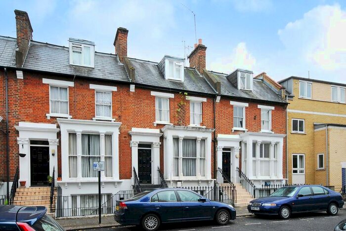 1 Bedroom Flat To Rent In Beethoven Street, Queen's Park, London, W10