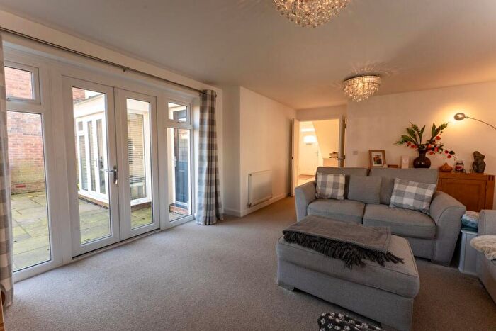 6 Bedroom Detached House For Sale In Jasper Tudor Crescent, Llanfoist, Abergavenny, NP7