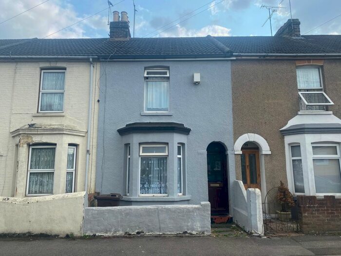 2 Bedroom Terraced House To Rent In Cross Street, Gillingham, Kent, ME7