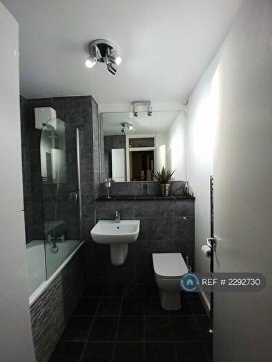 1 Bedroom Flat To Rent In Dingwall Road, Croydon, CR0