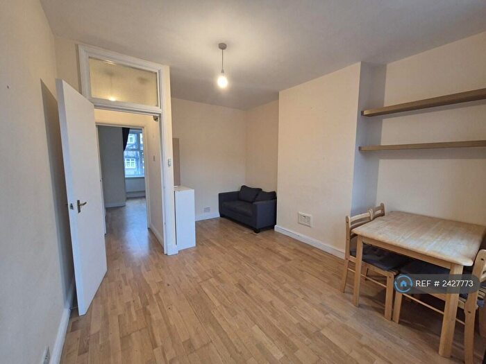 1 Bedroom Flat To Rent In Aylmer Road, London, N2