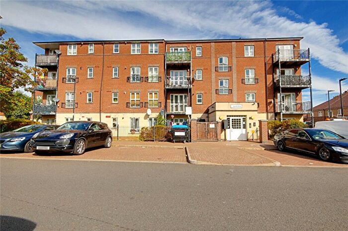 1 Bedroom Flat For Sale In Gareth Drive, London, N9