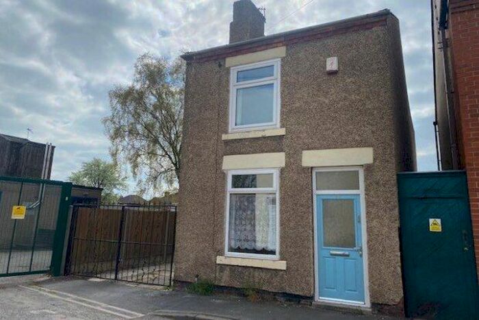 3 Bedroom Property To Rent In Victoria Street, Ripley, DE5