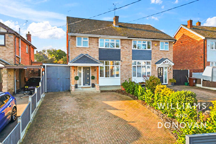 3 Bedroom Semi Detached House For Sale In Thundersley Park Road, South Benfleet, SS7