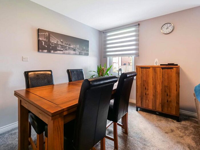 2 Bedroom Flat For Sale In Cyril Crescent, Paisley, Renfrewshire, PA1