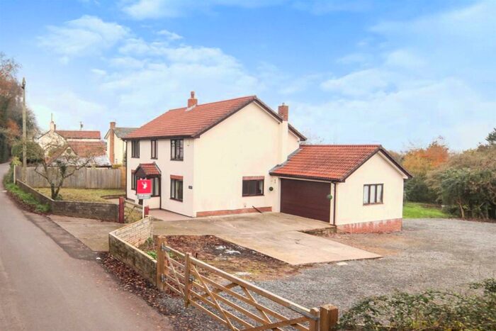 4 Bedroom Detached House For Sale In Porters Road, Thurloxton, Taunton, TA2